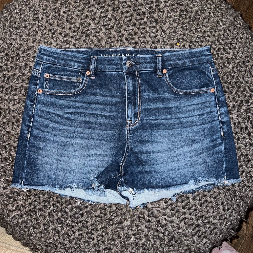 ♡ AMERICAN EAGLE • Curvy Short ♡